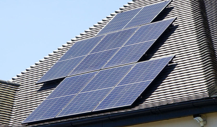 You are currently viewing Do Solar Panels Ruin Your Roof?